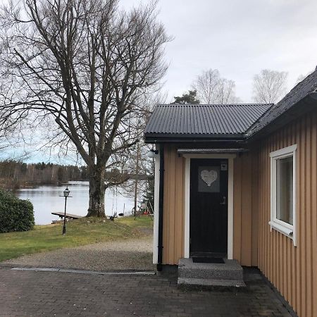 Naturskoent Boende Vid Sjoe Skånes Fagerhult Zewnętrze zdjęcie